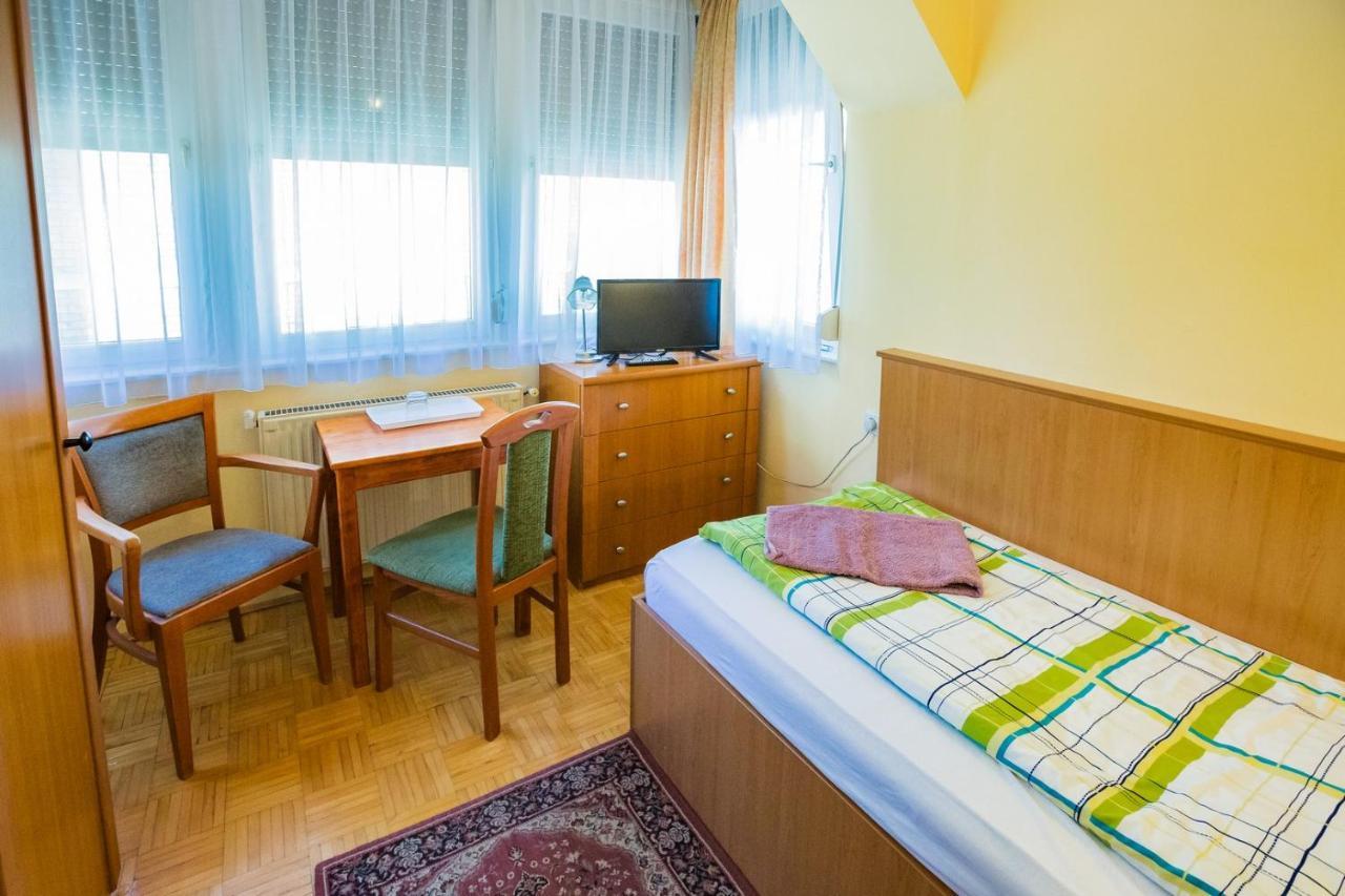 Mohacsi Guesthouse Budapest Kültér fotó